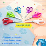 A display of the Left-Right Handed scissors with more information about their features.