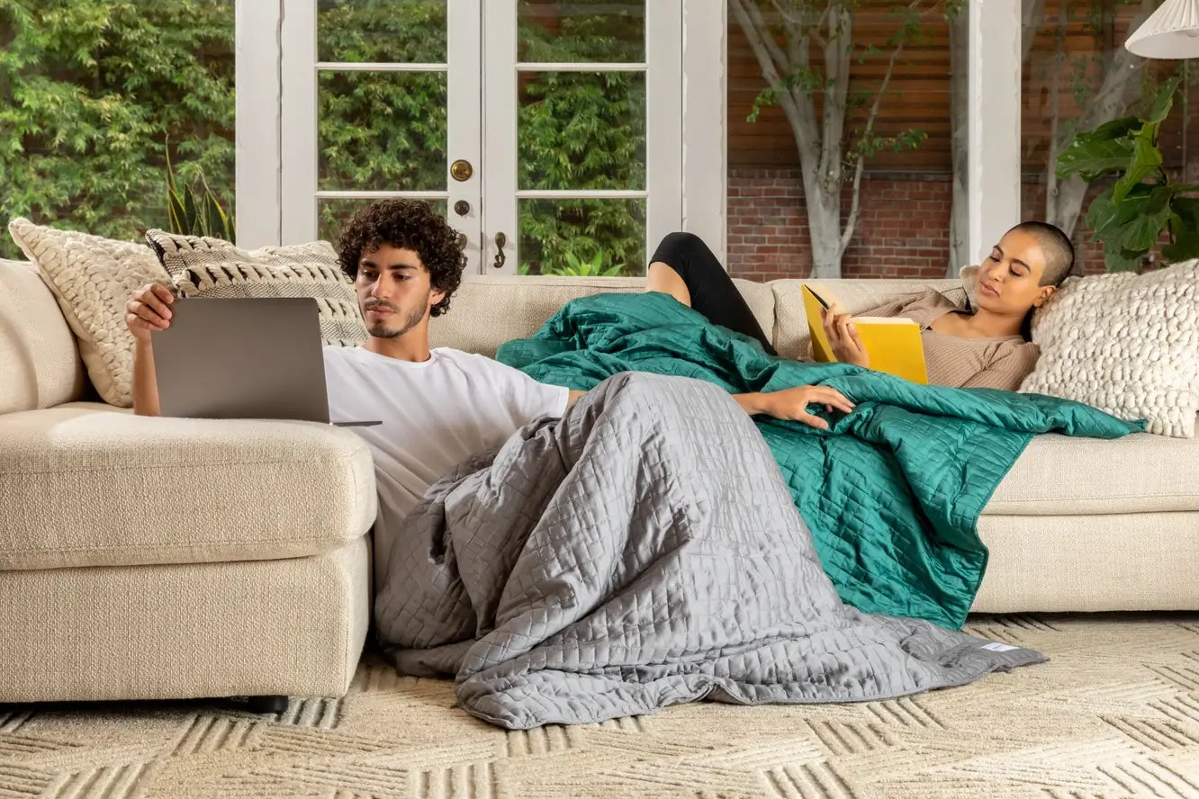 Gravity Cooling Weighted Blanket - Thumbnail 3