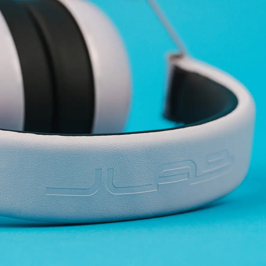 The Jlab logo on the soft headband.