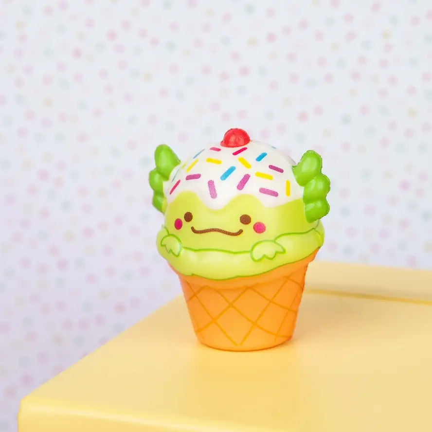 The ice cream Snaxolotl Mini Squishy.