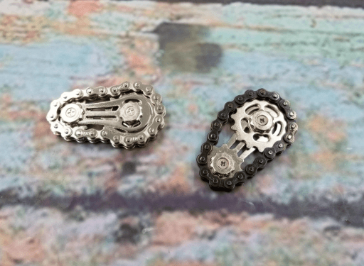 The black and silver Metal Bicycle Chain Fidget.