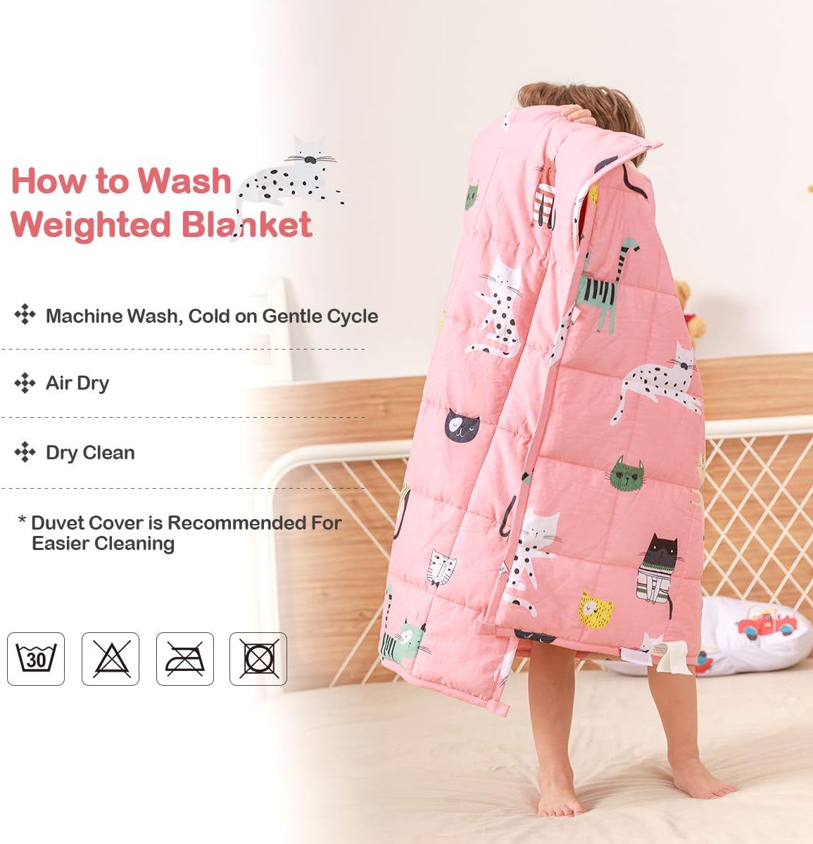 A child has the Sivio Cotton Weighted Blanket pulled up over their head.