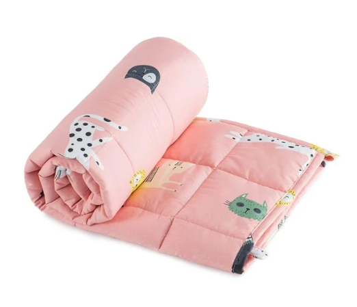 The pink 5 lb Sivio Cotton Weighted Blanket.