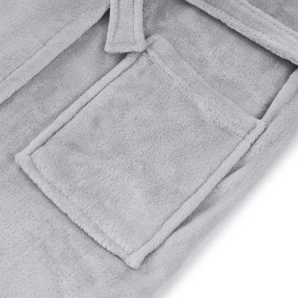 A front pocket on the grey robe.